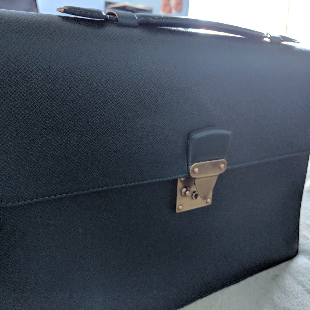 Authentic LV green Taiga briefcase